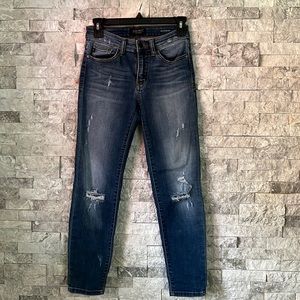 Judy blue relaxed distressed jeans, fitted, stretch, soft, comfy, skinny